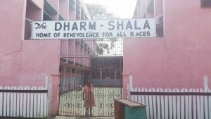 A resident of the Dharm Shala awaiting her visitor.