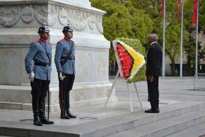 President David Granger placing a wreath, made in the likeness of the Golden Arrowhead, to honour Bernardo O’Higgins, a Chilean Independence leader, who is credited with helping to free Chile from Spanish rule in the Chilean War of Independence.