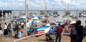 Boat operators at the Parika Stelling 