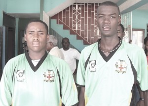 Kemar Marshall (left) and Akeem Dewar entertained the crowd with their 115-run 7th wicket stand.