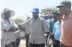 Minister Persaud interacts with farmers in Tuschen Backlands.