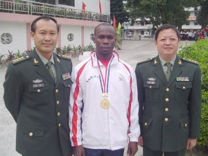 CPL Aluko Venture (Centre) with officials from the Institute.