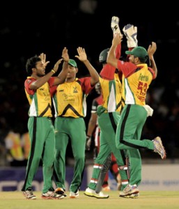 Guyana Amazon Warriors get excited over another Red Steel wicket. (CPL) 2