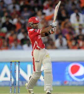 Manan Vohra plays a powerful pull. (BCCI)