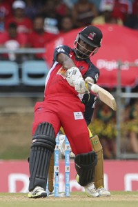 Evin Lewis struck eight sixes in his 72 for the Red Steel © LatinContent/Getty Images.