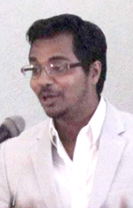 Dr. Rosh Khan during his informative presentation (GCCI photo)