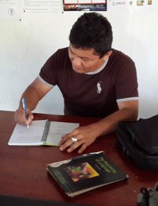 Signing the Wapishana Dictionary 