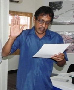 Sookraj taking the Oath of Office.