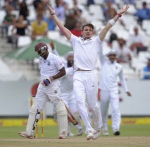 Dale Steyn had a caught behind appeal against Shivnarine Chanderpaul overturned on review. (AFP)