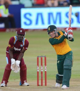 Morne van Wyk drives through the covers during his century. (Gallo Images)