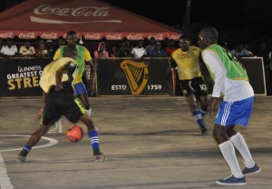 Part of the action in the final night of the preliminary round which was played on Thursday at the Vergenoegen Rice Mill Tarmac.  
