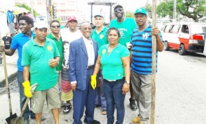 Doing their part: Some of the mini bus operators with Mayor Hamilton Green.
