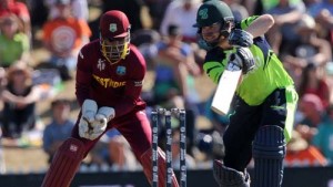Paul Stirling is caught behind off Marlon Samuels for 92, Ireland v West Indies, World Cup 2015, Group B, Nelson, February 16, 2015 ©Associated Press