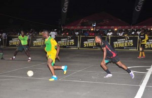 Part of the action in the national playoffs which got underway at the Pouderoyen Tarmac on Friday evening.