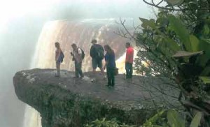 Brazilian tourist experiences Kaieteur Falls for the first time 