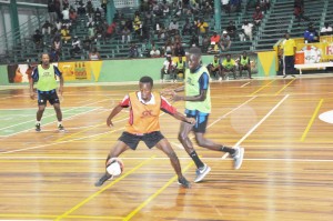 Bent Street’s O’kenie Fraser (orange bib), who is expected to play a pivotal role in the team’s quest for a final spot seen in action earlier in the tournament.