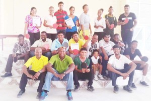  Participants of the teachers table tennis training seminar take time out for a photo