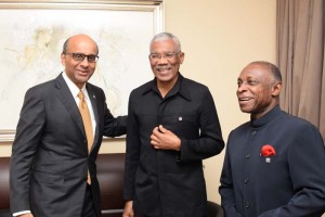 President David Granger shakes hands with the Deputy Prime Minister and Coordinating Minister for Economic and Social Policies of Singapore, Tharman Shanmugaratnam 
