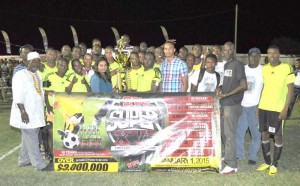 Inaugural Stag Super XVI champions Grove Hi tech receiving the winner’s trophy from Ansa McAl PRO Ms. Darshanie Yussuf on January 1, 2015 at the #5 ground after defeating Ann’s Grove 5-0.