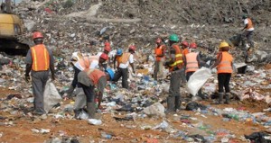Government is inviting proposals for the construction of a facility that will convert waste to electricity at the Haags Bosch dumpsite.