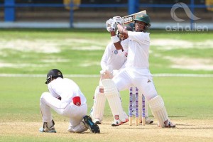 Leon Johnson goes on the attack against T&T, Regional Four-Day Tournament, 2nd day, Port-of-Spain, December 5, 2015 ©WICB Media