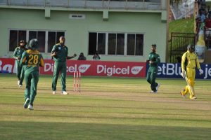 Kagiso Rabada reacts after dismissing Usman Khawaja. (Zaheer Mohamed photo)