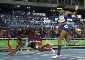 American Allyson Felix (R) finished with a silver medal, while Shaunae Miller of the Bahamas (L) won the gold. (AP)