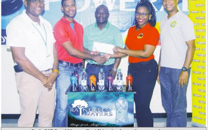 Banks DIH on board with  Courts 10km road race