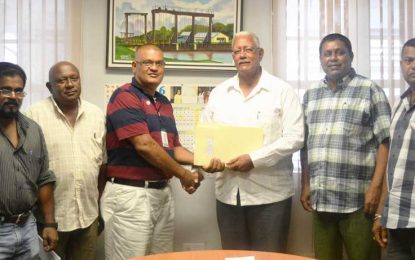 Berbicians propose all-weather road to Canje Creek – over 8000 families to benefit