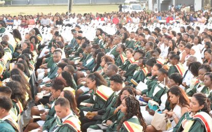 Medical student makes history …as 1628 graduate from UG