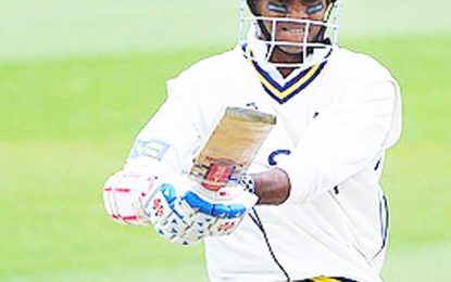 Chanderpaul hundred rallies Lancashire