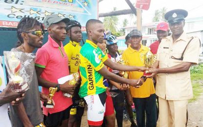 Fernandes rolls back the years to win FACC cycle race in West Berbice