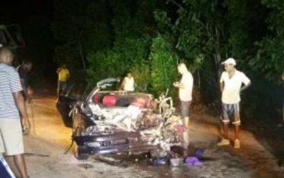 Three dead in Soesdyke/Linden highway smashup