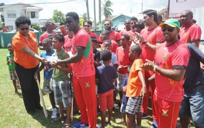 Warrior’s sponsor GTT gives tickets to Orphans as team visit St John’s Bosco Orphanage