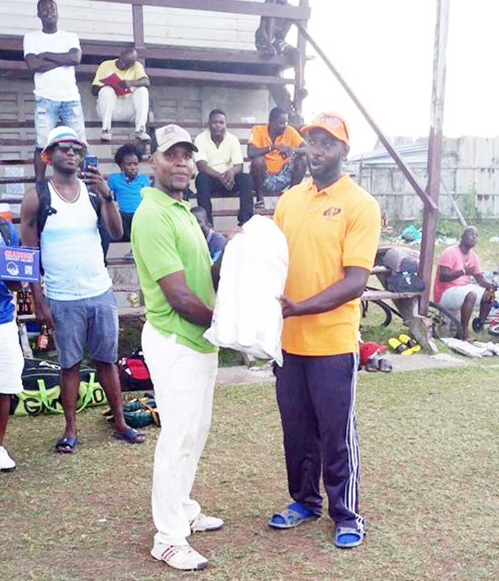 https://www.kaieteurnewsonline.com/images/2017/09/Former-National-youth-player-Clive-Andries-collects-his-prize-for-scoring-the-most-runs.jpg