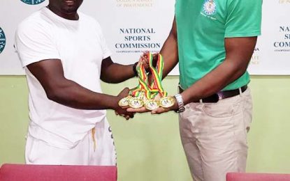NSC donates over 300 medals to Medas King Pansy Adonis Classic