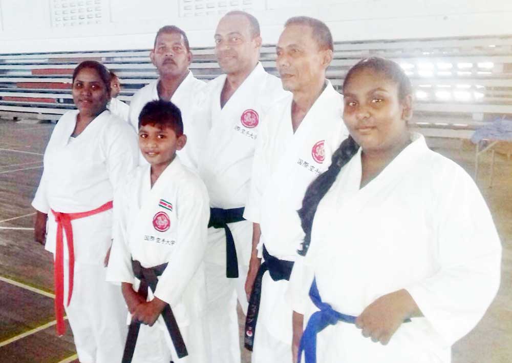 https://www.kaieteurnewsonline.com/images/2017/12/Shihan-Wong-second-from-right-with-some-of-the-Surinamese-Karatekas.jpg