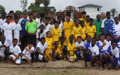 Pele Alumini Corp. Director Ivor Carrington visits EBFA during U15 League