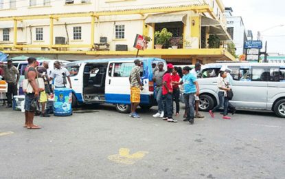 Commuters at mercy of criminals  at City Hall’s relocated bus park