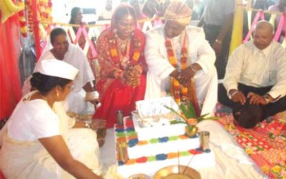 Faith and Service – Hindu Priestesses breaking the mould
