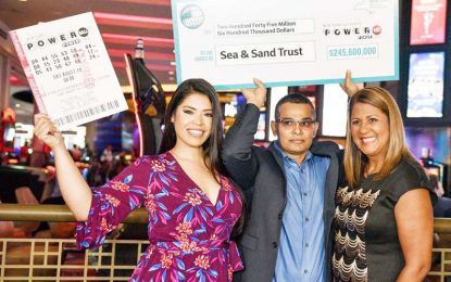 Guyanese carpenter wins US$245M Powerball lottery
