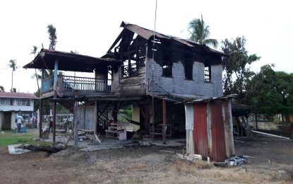 Fire destroys upper flat of Port Mourant home