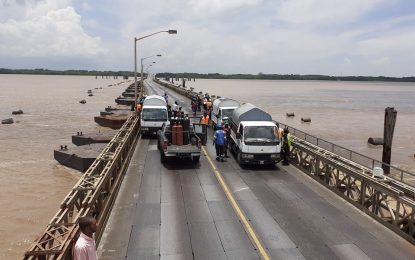 Legal battle ensues as Harbour Bridge “arrests” runaway barge