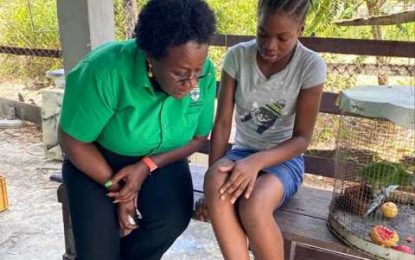 Min. Broomes visits school children, police officers injured in Bath protests