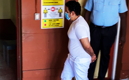 Alleged Ponzi schemer on bail for faking COVID-19 test results