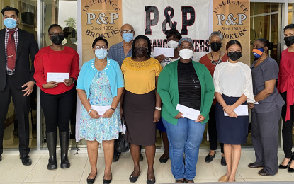 P&P Insurance Brokers spreads Christmas cheer