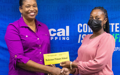 Tropical Shipping donates to Sophia and Redeemer Primary Schools