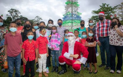 GuySuCo/Nexgen Golf delivers Christmas cheer to East Coast youths