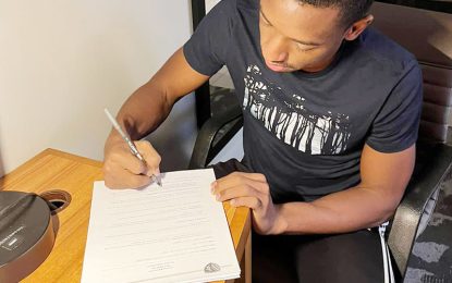 Kellman inks contract with Sporting Kansas II