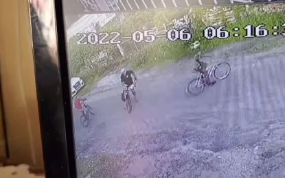 Man arms self with cutlass to fend off bicycle bandits